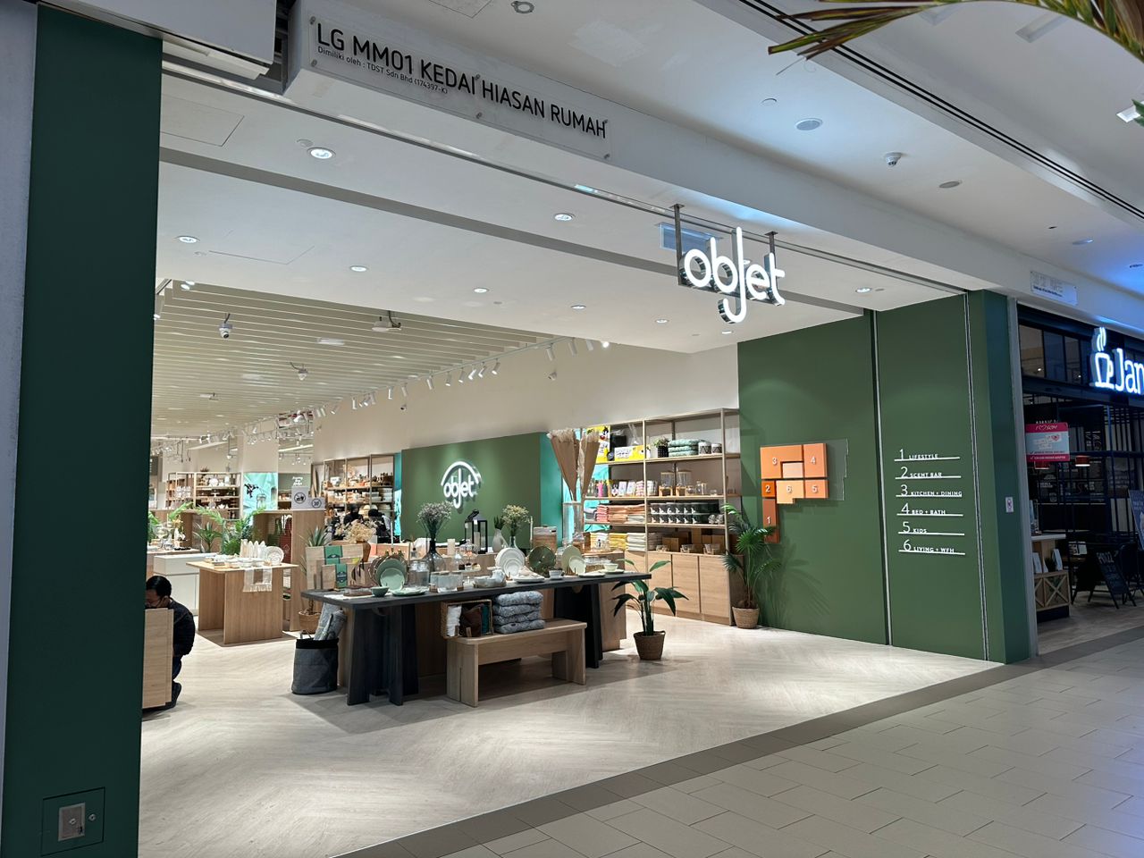 Objet Sunway Pyramid 4